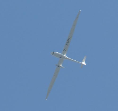 SmallAircraft-D-KNFH-01
