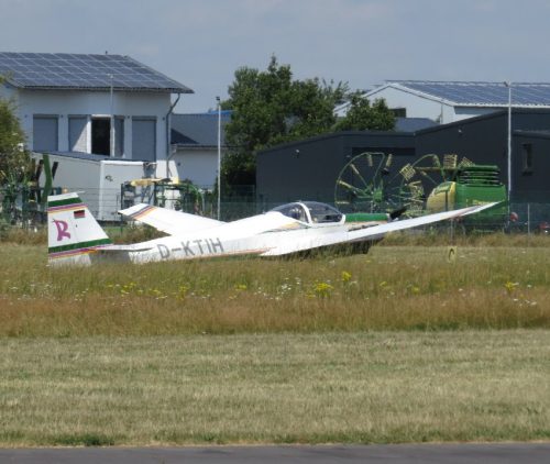 SmallAircraft-D-KTIH-03