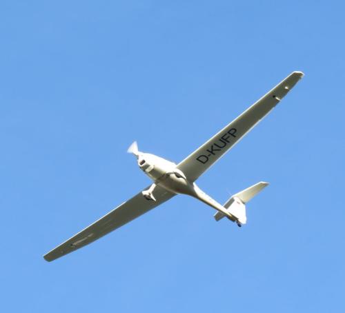 SmallAircraft-D-KUFP-07