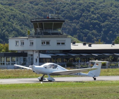 SmallAircraft-D-KUFP-08