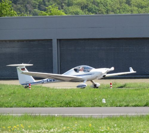 SmallAircraft-D-KWWF-03