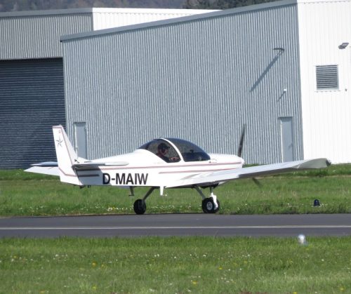 SmallAircraft-D-MAIW-02