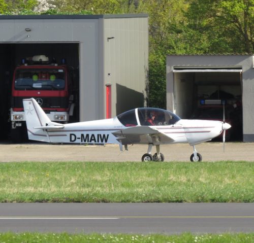SmallAircraft-D-MAIW-04