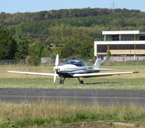 SmallAircraft-D-MAOF-02