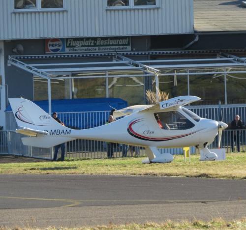 SmallAircraft-D-MBAM-03