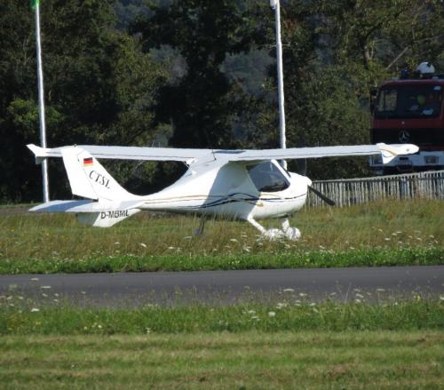 SmallAircraft-D-MBML-01