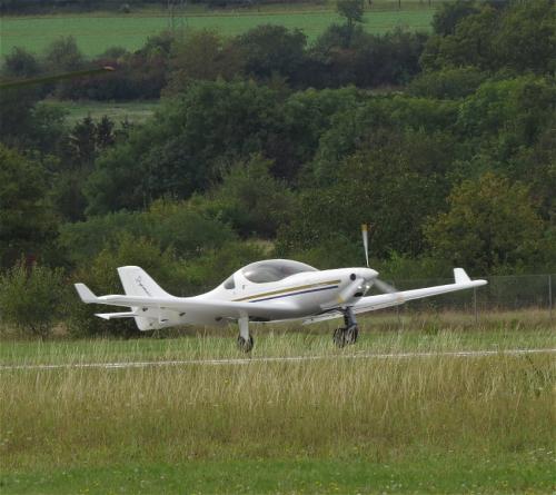 SmallAircraft-D-MBRE-01