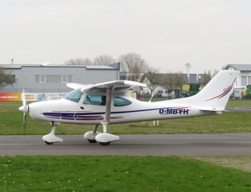 SmallAircraft-D-MBYH-02