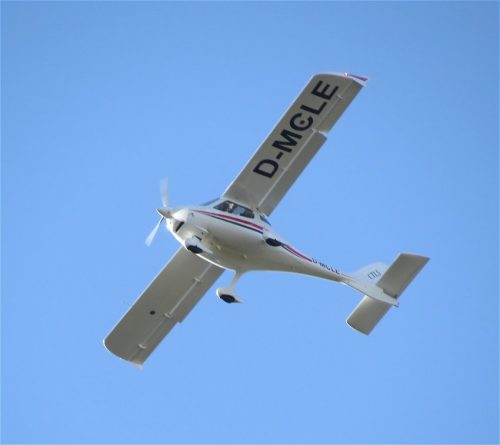 SmallAircraft-D-MCLE-01
