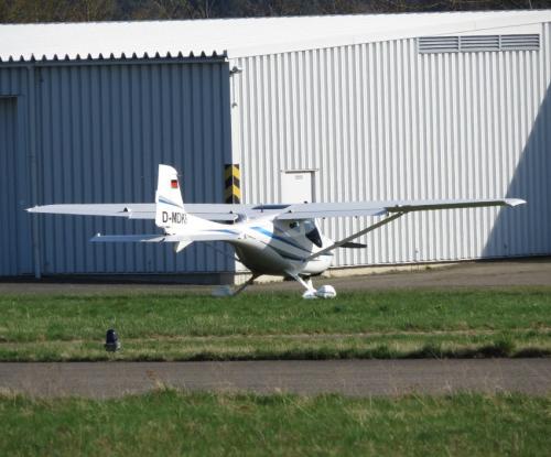 SmallAircraft-D-MDKF-01