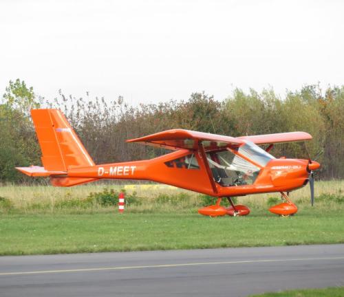 SmallAircraft-D-MEET-01
