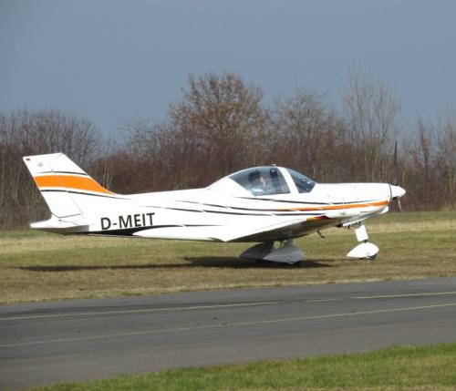 SmallAircraft-D-MEIT-08