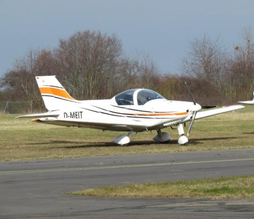 SmallAircraft-D-MEIT-09
