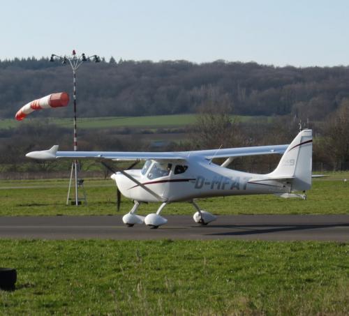 SmallAircraft-D-MFAT-01