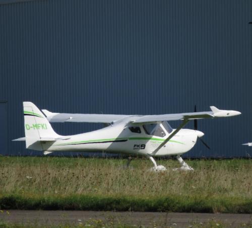 SmallAircraft-D-MFKI-01