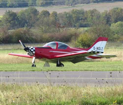 SmallAircraft-D-MGLZ-01