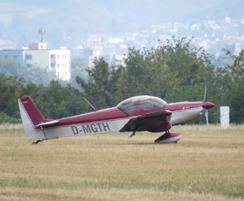 SmallAircraft-D-MGTH-04