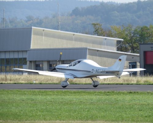 SmallAircraft-D-MHAX-02