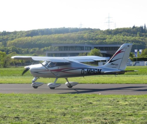 SmallAircraft-D-MHGM-01