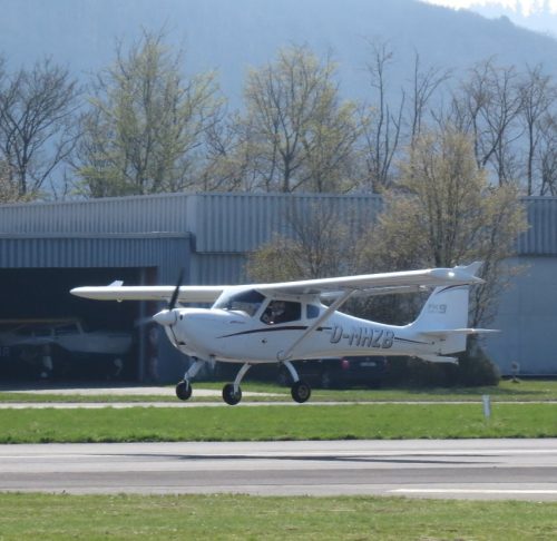 SmallAircraft-D-MHZB-03