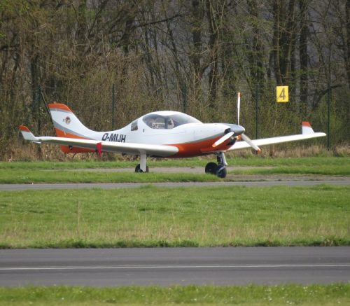 SmallAircraft-D-MIJH-04