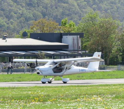 SmallAircraft-D-MIPO-09