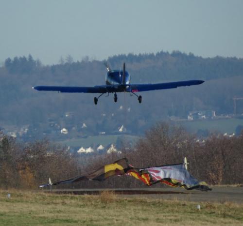 SmallAircraft-D-MIUT-08