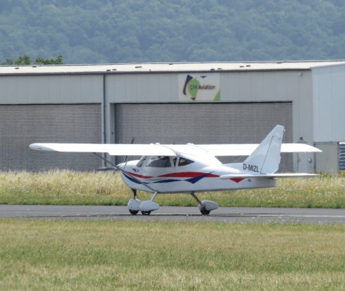 SmallAircraft-D-MIZL-02