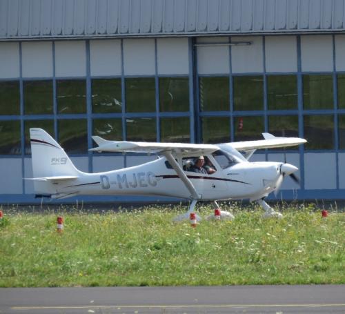 SmallAircraft-D-MJEC-03