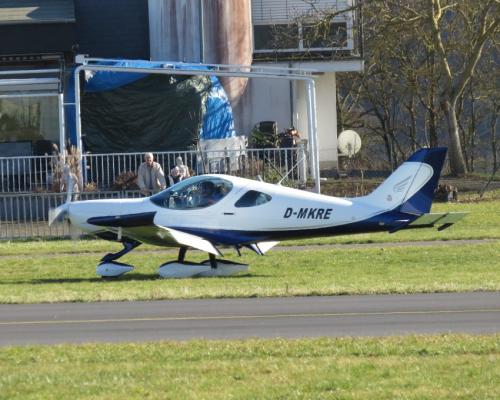 SmallAircraft-D-MKRE-03
