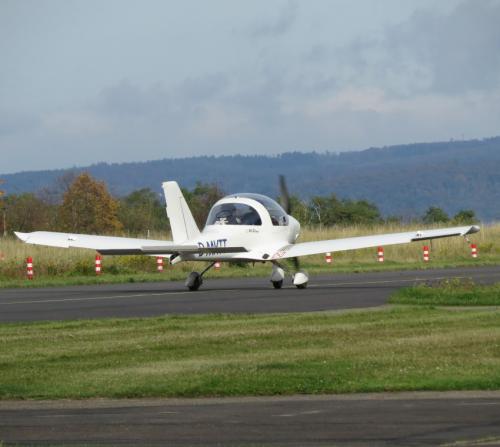 SmallAircraft-D-MKTT-04