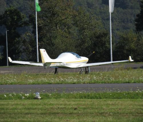 SmallAircraft-D-MLGE-01