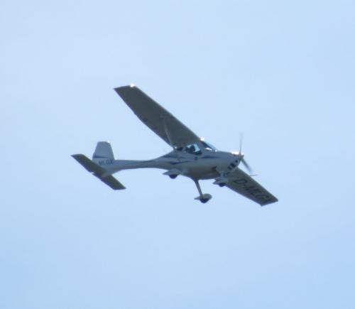 SmallAircraft-D-MLGX-01
