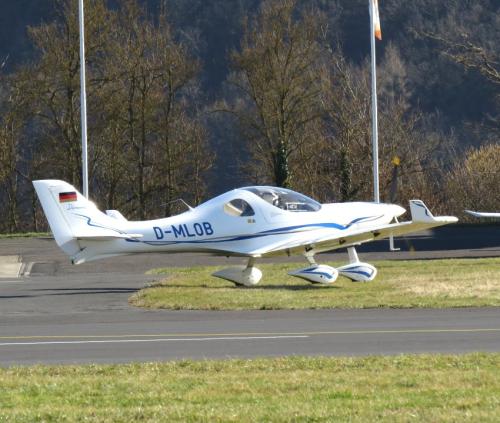 SmallAircraft-D-MLOB-01