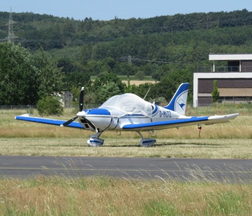 SmallAircraft-D-MLTZ-02
