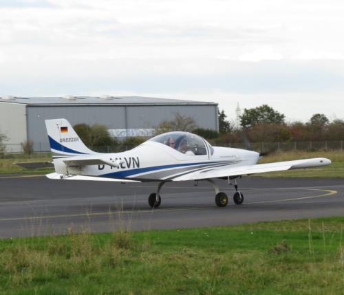 SmallAircraft-D-MLVN-02