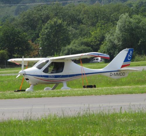 SmallAircraft-D-MMDD-04
