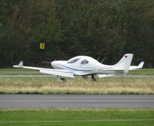 SmallAircraft-D-MMDG-04