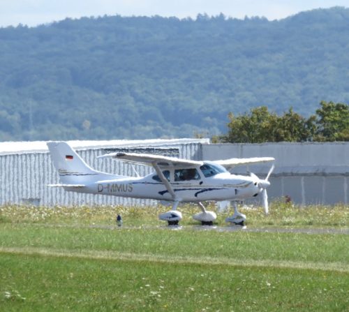 SmallAircraft-D-MMUS-01