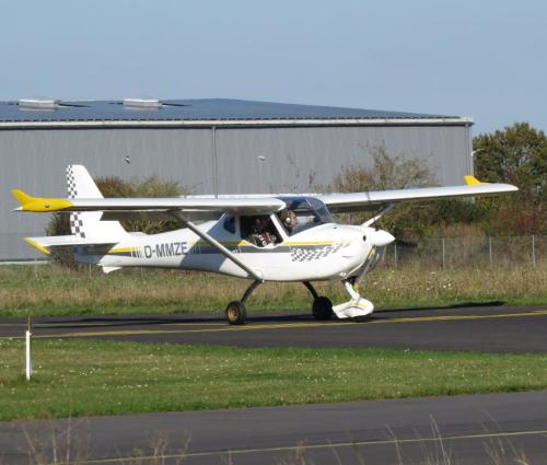 SmallAircraft-D-MMZE-01