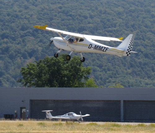 SmallAircraft-D-MMZF-04