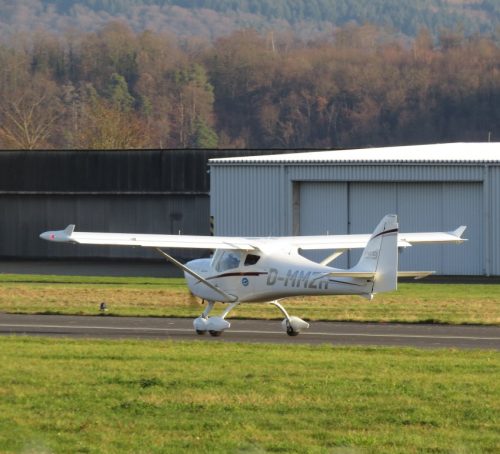 SmallAircraft-D-MMZH-03