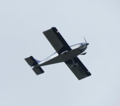SmallAircraft-D-MNJI-01