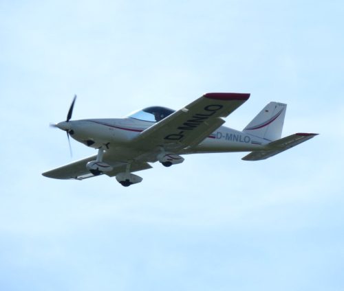 SmallAircraft-D-MNLO-01