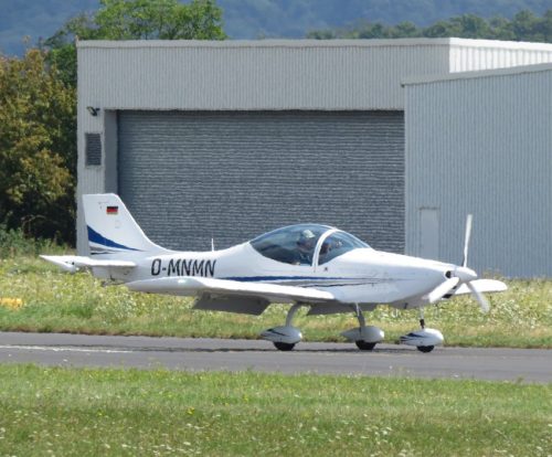 SmallAircraft-D-MNMN-01