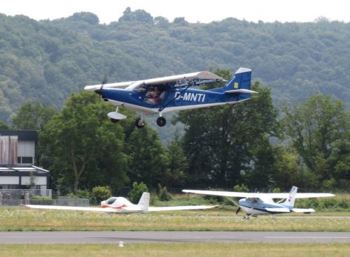 SmallAircraft-D-MNTI-04