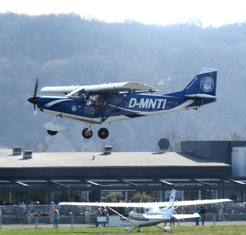 SmallAircraft-D-MNTI-06