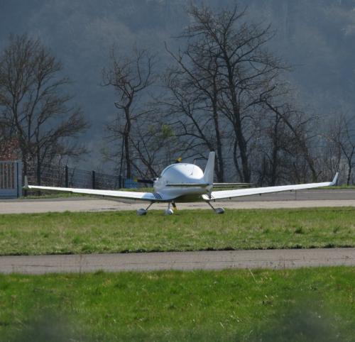 SmallAircraft-D-MNVA-01