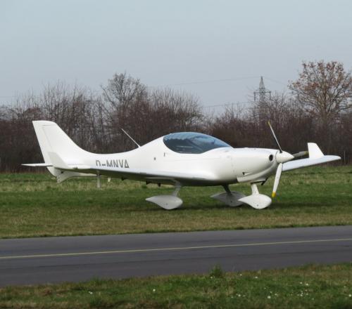 SmallAircraft-D-MNVA-03