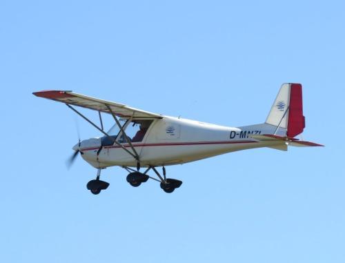 SmallAircraft-D-MNZI-02